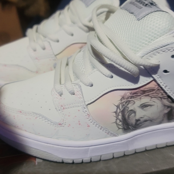 Shoes - Picture 3 of 5